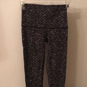 Size 4 gray / black high waist leggings